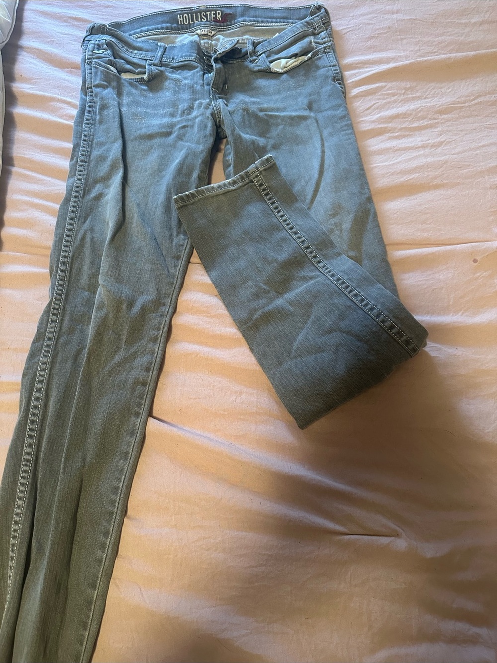 Hollister Women's Faded Blue Skinny Jeans